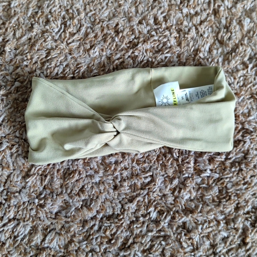 Aerie Cloth Headband with knot